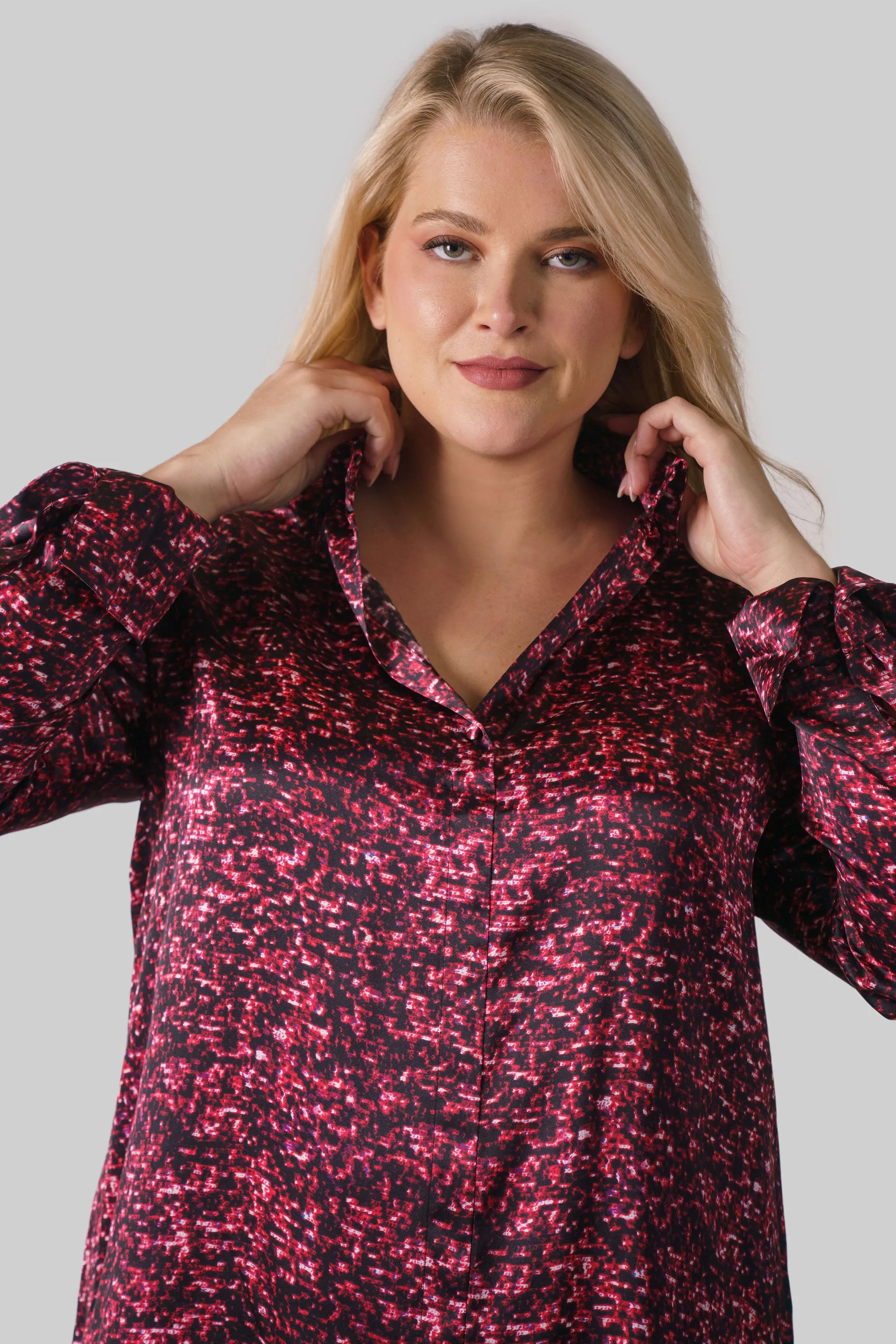 DARIA FRENCH CUFF SILK BLOUSE - Red Sequin