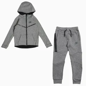 Kid's Sportswear Tech Fleece Outfit