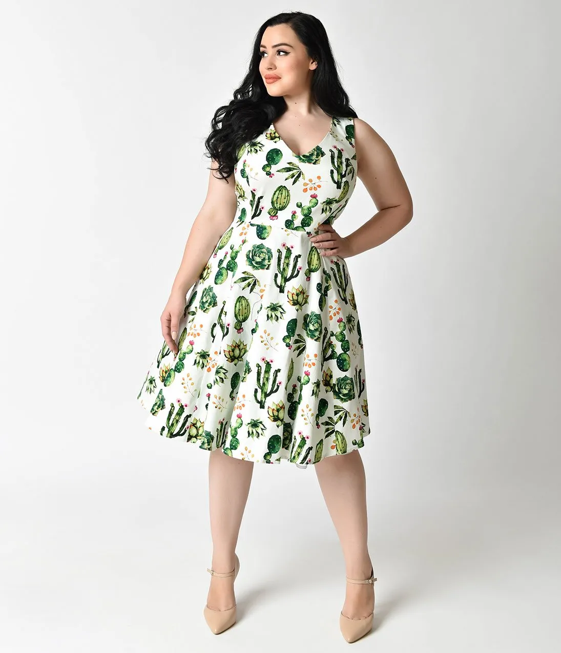 Plus Size 1950s Style White & Green Cactus Print Sleeveless Swing Dress